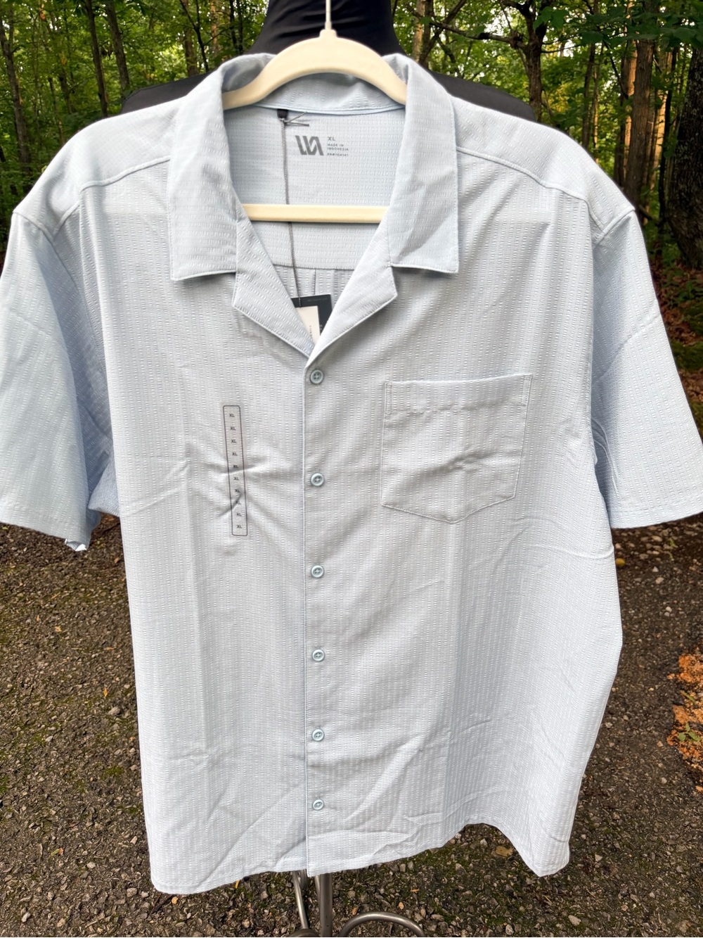 Blue Short-Sleeve Button-Up Shirt